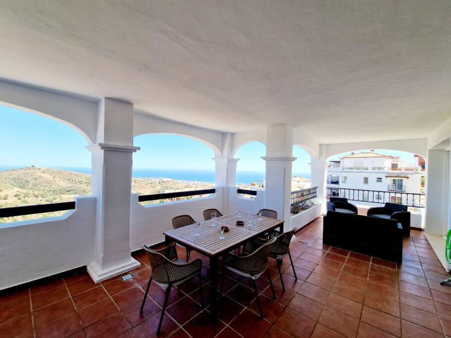 Las Palmeras Seaviews Mijas Extérieur photo