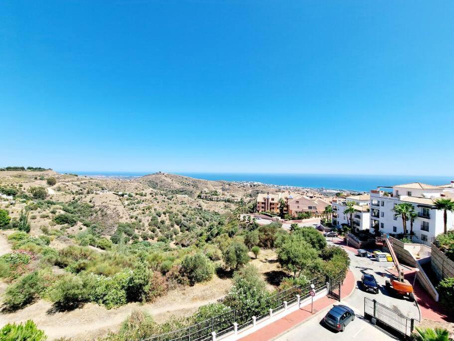 Las Palmeras Seaviews Mijas Extérieur photo