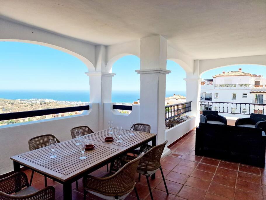 Las Palmeras Seaviews Mijas Extérieur photo
