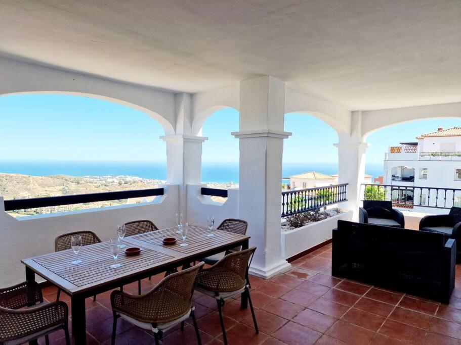 Las Palmeras Seaviews Mijas Extérieur photo